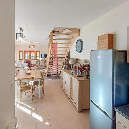 Tatil Evi Lovely In Sur